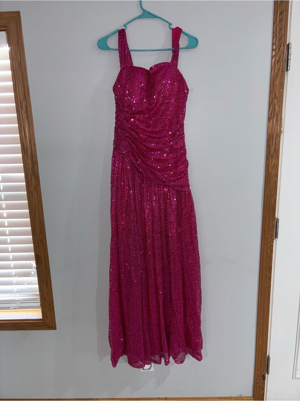 Elegant Fuchsia Sequin Evening Dress